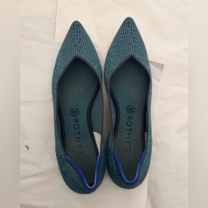 Rothy's Spruce Python Point Flats